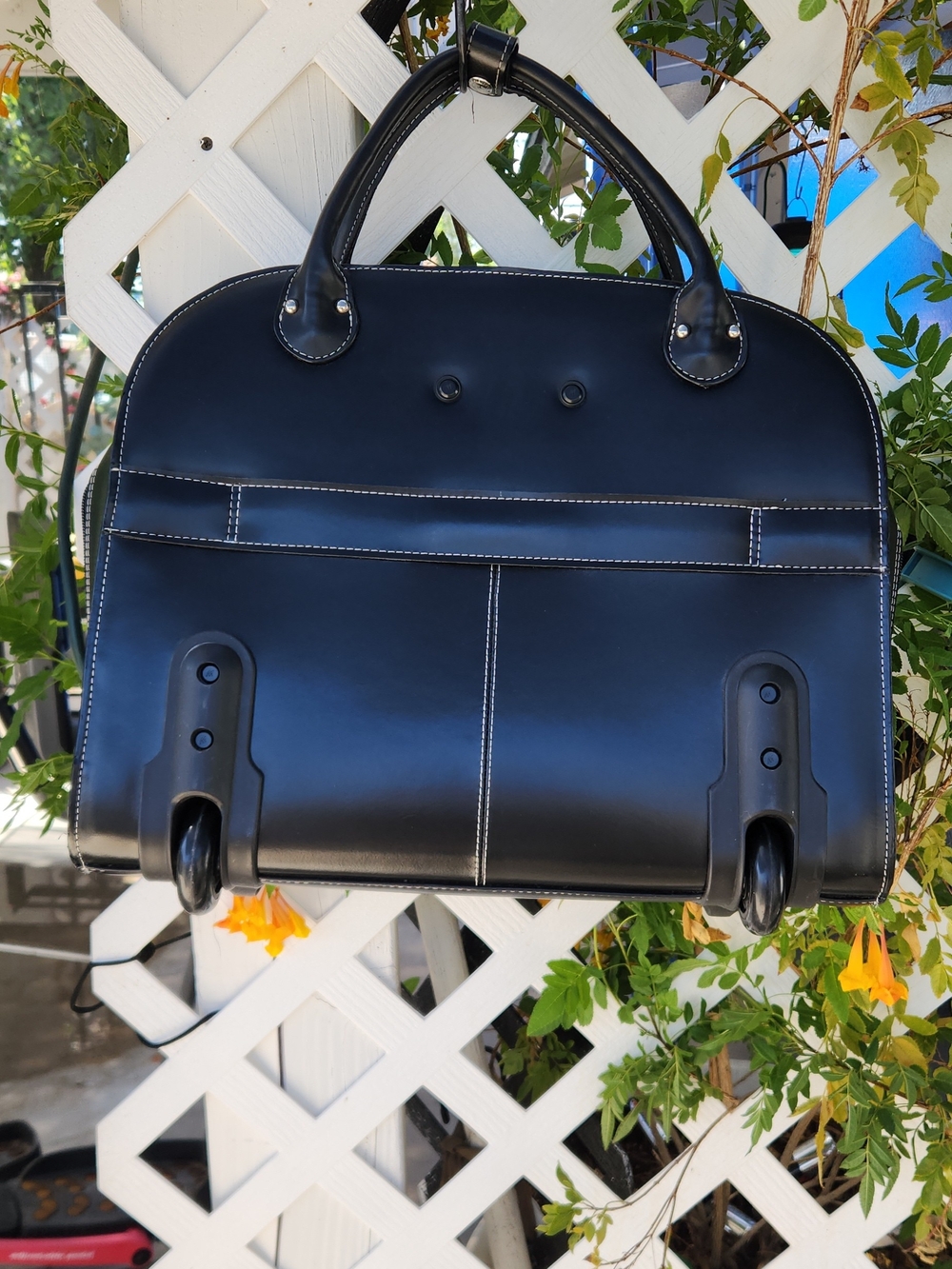 McKlein Edgebrook Leather Wheeled Laptop Briefcase - Picture 6 of 8